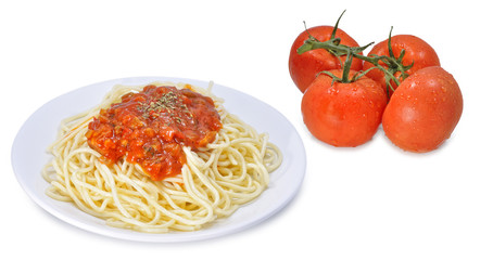 Spaghetti con tomate fresco.