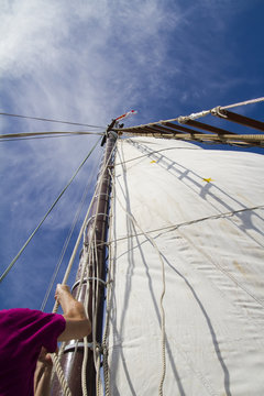 Setting the sails