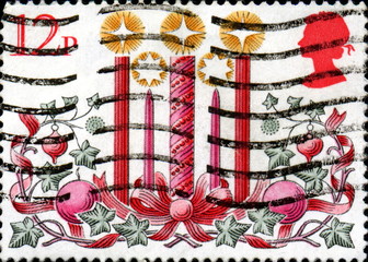 Bougies et boules de Noël. Timbre oblitéré.