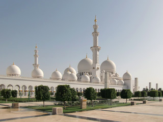 Fototapeta na wymiar Sheikh Zayed Bin Sultan Al Nahyan Moschee, Abu Dhabi