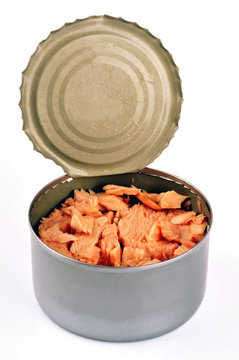 Bo&icirc;te de thon ouverte