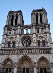 Fototapeta na wymiar Notre Dame 02