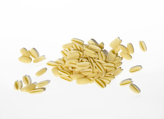 Gnocchetti sardi su fondo bianco