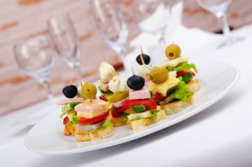 Selection of various canape