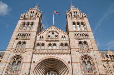 London, National History Museum, the facade