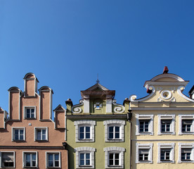 Fototapeta na wymiar Hausfassaden in Landshut