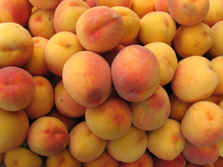 Ripe peaches, laid out for sale