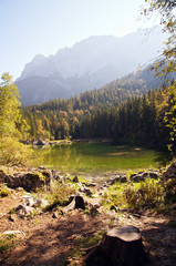 Fototapeta na wymiar Idyllic Alpine Lake