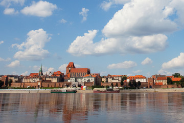 Fototapeta na wymiar Toruń Panorama-Jeden z siedmiu cudów Polski