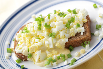 Goldenrod eggs