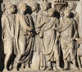Fototapeta na wymiar Traiano arch - detal
