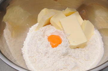 Backen - in der Bäckerei - frische Zutaten