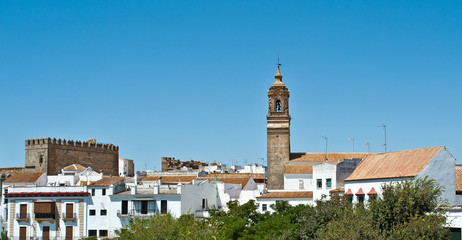 White village under a blue sky, Spain © Naj
