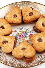 BISCOTTO DI CUORE AL CIOCCOLATO E COCCO
