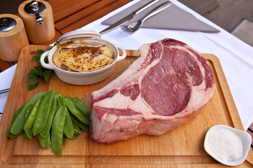 Côte de boeuf crue #2