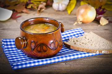 Erbsensuppe (Polnische Grochowka)