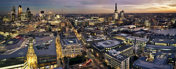 City of London at twilight - 35975088