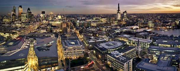 Papier peint photo autocollant rond Londres Ville de Londres au crépuscule