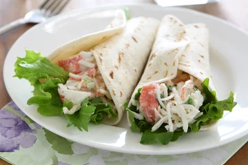 Crédence de cuisine en verre imprimé Crustacés Seafood Salad Wrap
