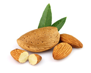 Almonds with kernel