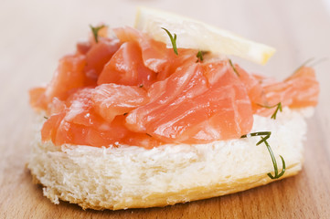 sandwich with salmon