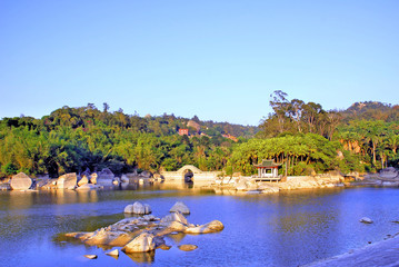 Xiamen botanical garden and Wanshi lake at sunset