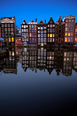 Obraz premium Canal Buildings in Amsterdam