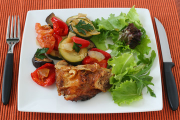 Fried chicken with vegetables