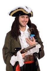 Fototapeta na wymiar Mężczyzna w stroju pirata z małym psem
