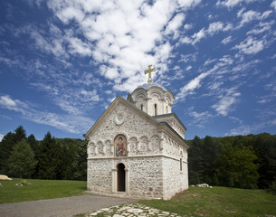 Fototapeta na wymiar serbian monastery