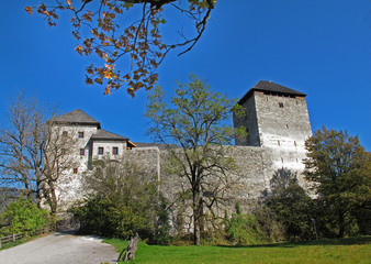 Fototapeta na wymiar Burg Kaprun - Kaprun zamek, Austria