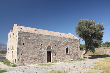 Fototapeta na wymiar Crète - chapelle près des ruines de festos