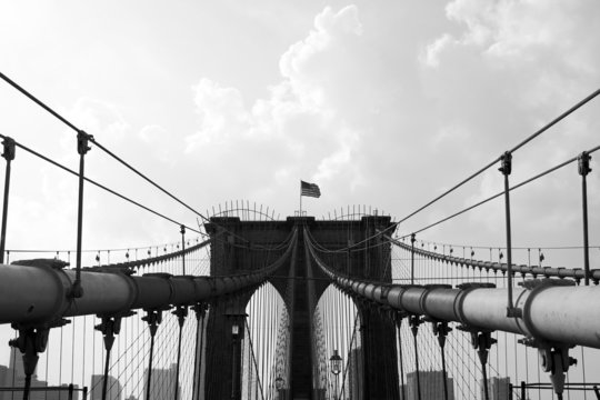 Fototapeta NYC Brooklyn Bridge Gate and Wires
