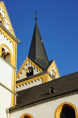 Fototapeta na wymiar Kościół św Florin jest w Koblencji