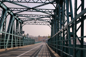 Naklejka premium Alte Brücke über Save