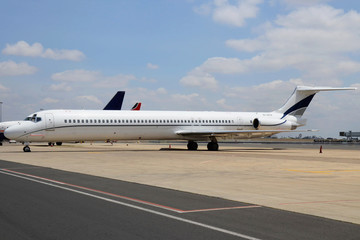 Fototapeta na wymiar McDonnell Douglas MD-80
