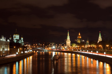 Fototapeta na wymiar Moscow Kremlin and Moskva River in night