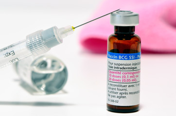 vaccin,bcg,aiguille,needle,piqure,seringue