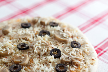 Pizza con olivas negras