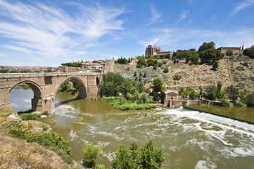Fototapeta premium El Tajo a su paso por Toledo