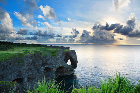 Fototapeta sunset on the rocks , in Okinawa , Manzamo