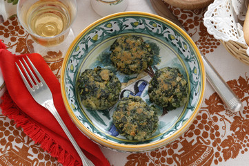 Albóndigas de espinaca y patatas