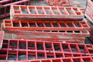 Rote Ger&uuml;stteile