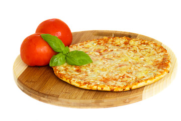 pizza quatrro fromaggi (four cheese) with fresh tomatoes