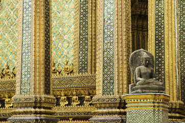 grand palace temple bangkok thailand