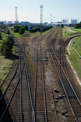 Obraz na płótnie Canvas railway track to the port