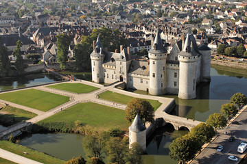 Château de Sully-sur-Loire vu du ciel (45)