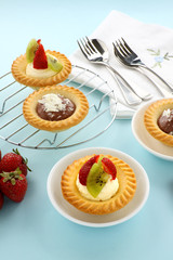 Cream And Chocolate Tarts