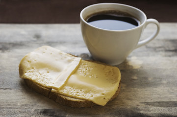 coffe and cheese sendwich