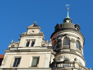 Fototapeta na wymiar Turm und Giebel am Residenzschloss Dresden